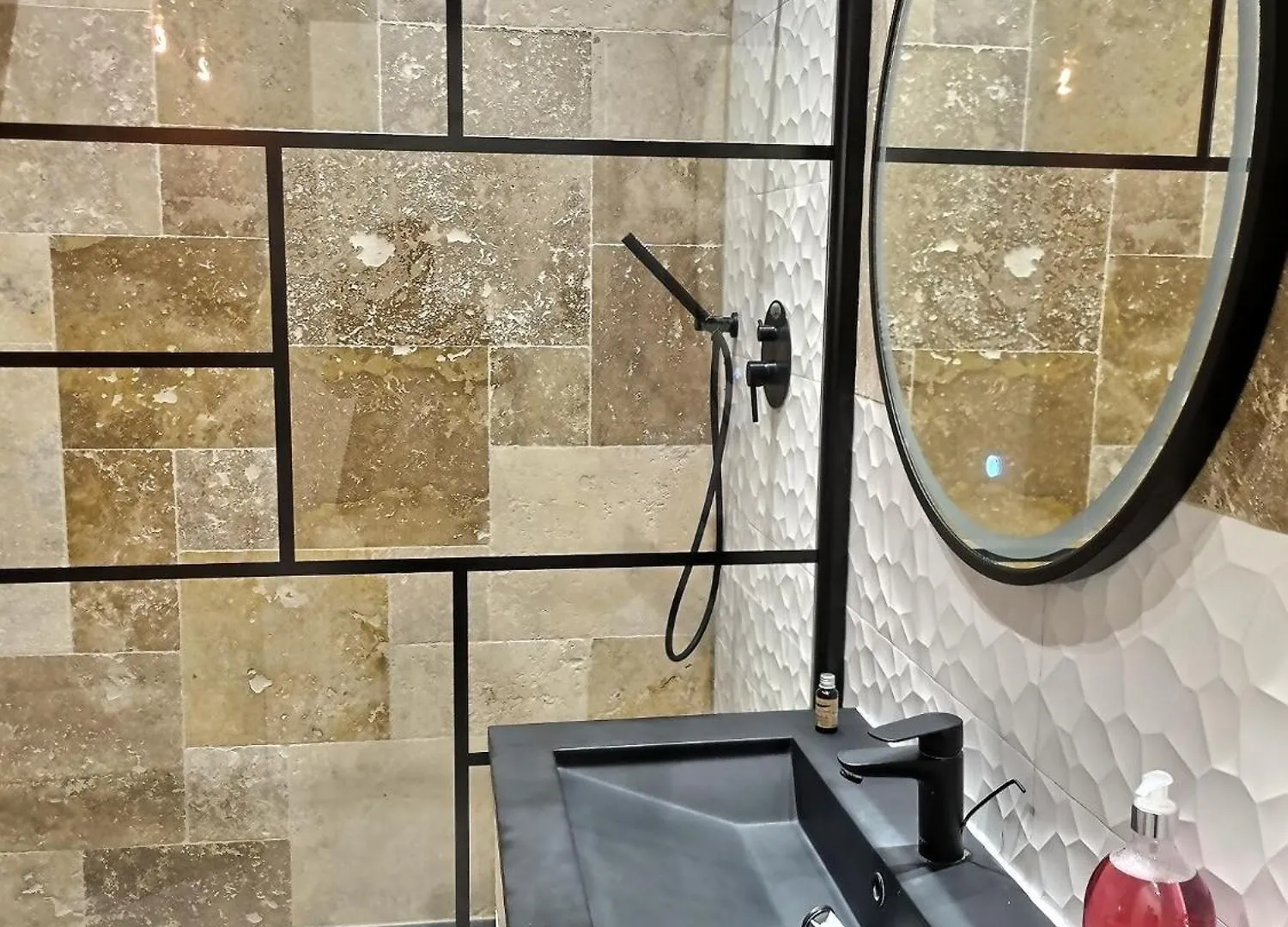 Appartement T2 Panier Vieux Port Renove Marseilles